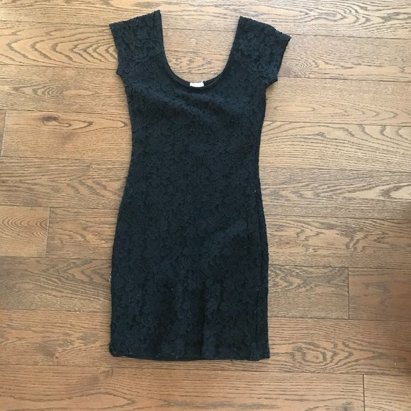 Black Body-Con XS Dress - Garage - Picture 2 of 5